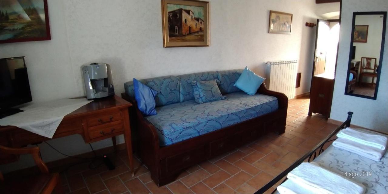 Il Borgo 38 Bed & Breakfast Scapoli Ngoại thất bức ảnh